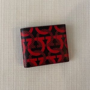 Salvatore Ferragamo Gancini Print Wallet